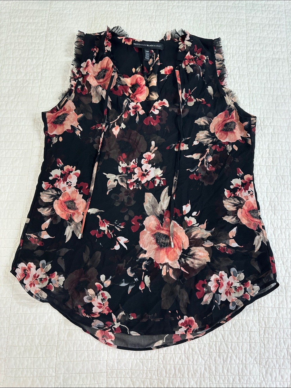White House Black Market XS Floral Tie-Neck Sleeveless Blouse Flowy Romantic